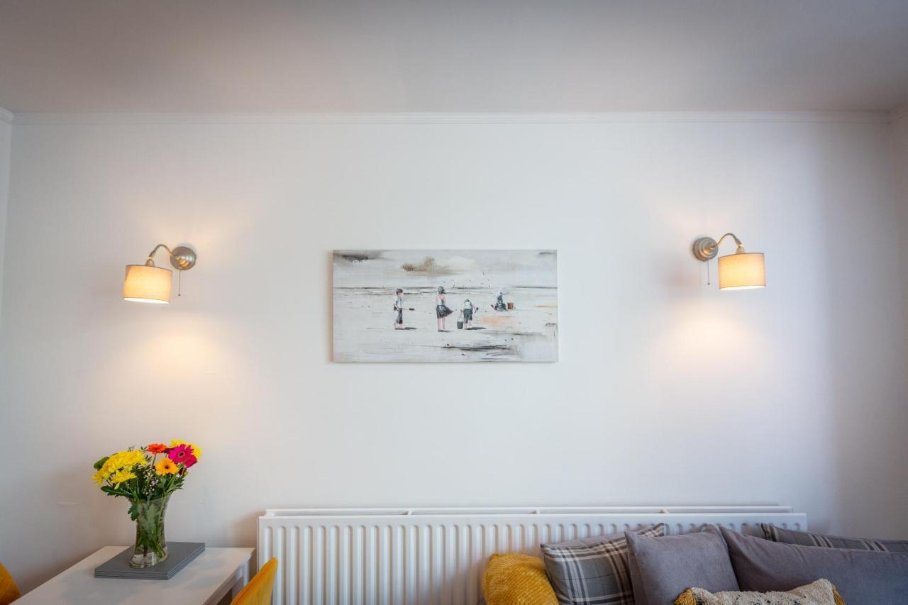Charles Alexander Short Stay - Clifton Drive Beach Retreat Lytham St Annes Exterior photo